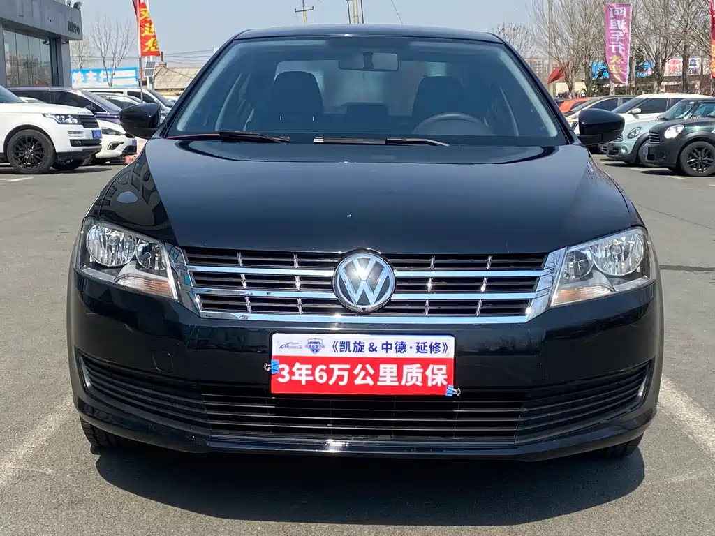 VOLKSWAGEN LAVIDA 2014