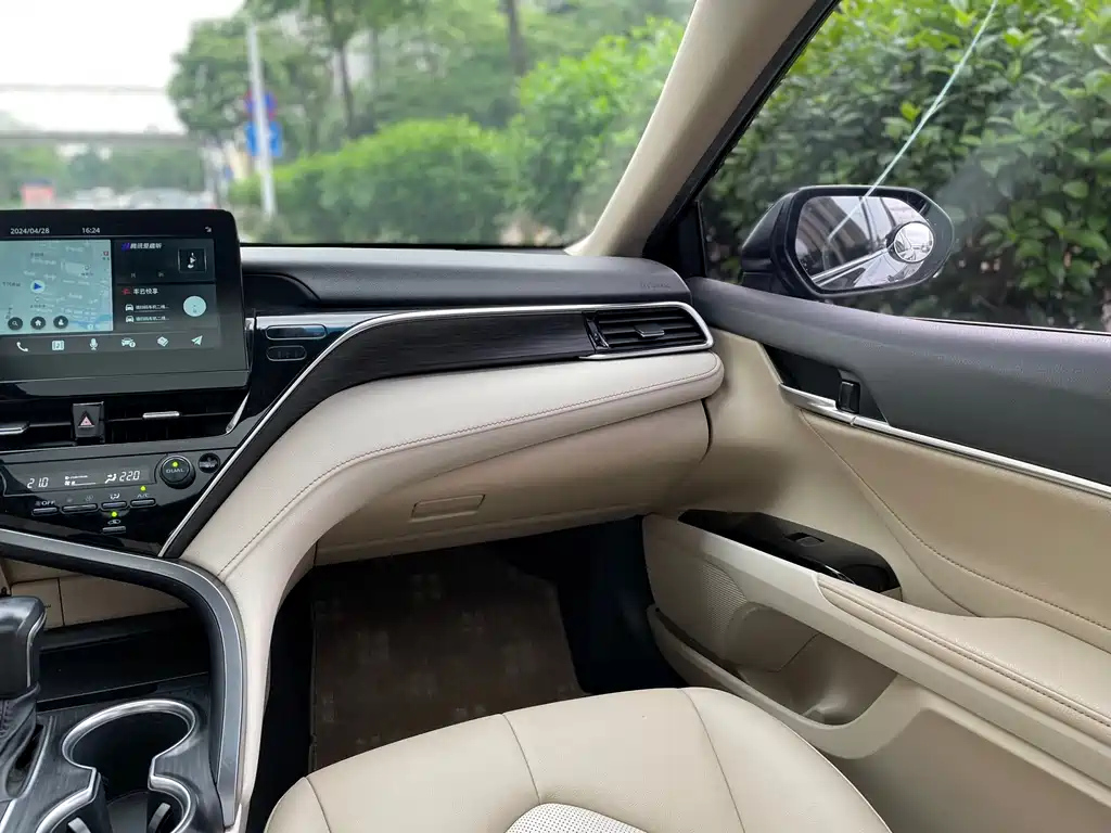 TOYOTA CAMRY 2021
