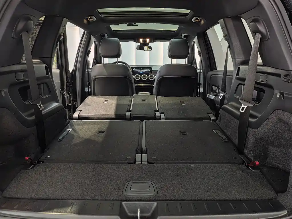 MERCEDES BENZ GLB 2021