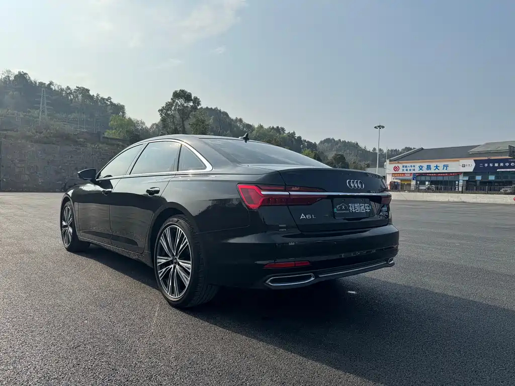 AUDI A6L 2022