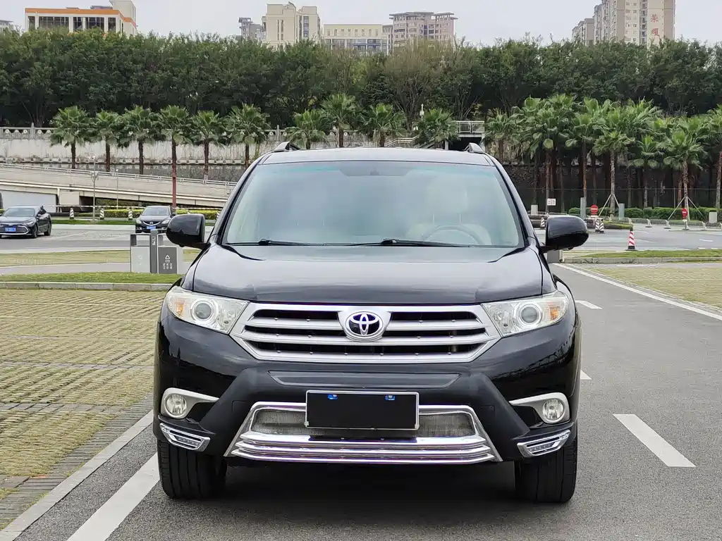 TOYOTA HIGHLANDER 2014