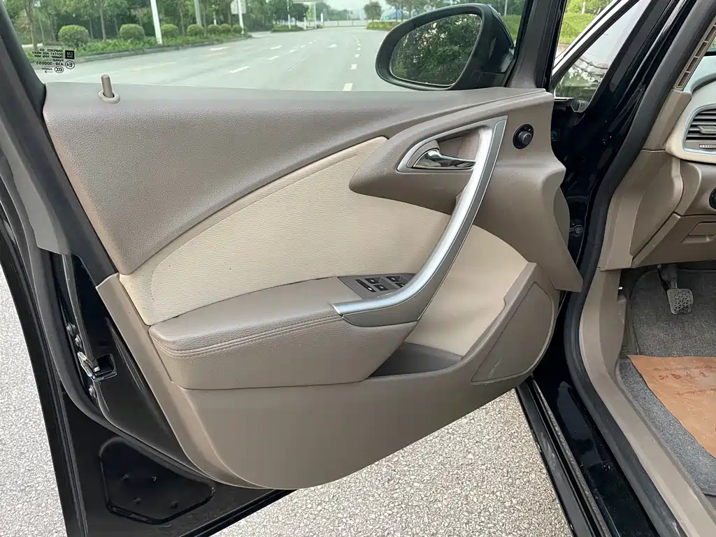 BUICK EXCELLE 2013