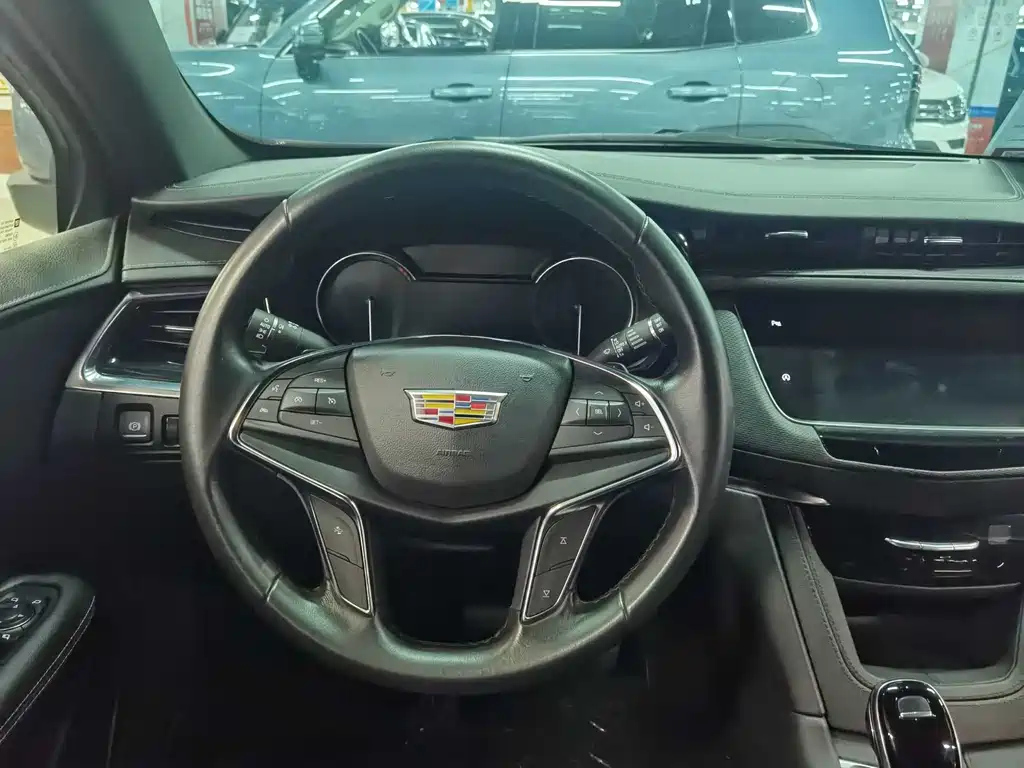 CADILLAC XT5 2020