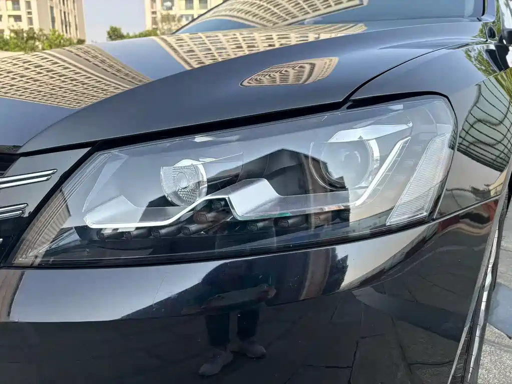 VOLKSWAGEN PASSAT 2016