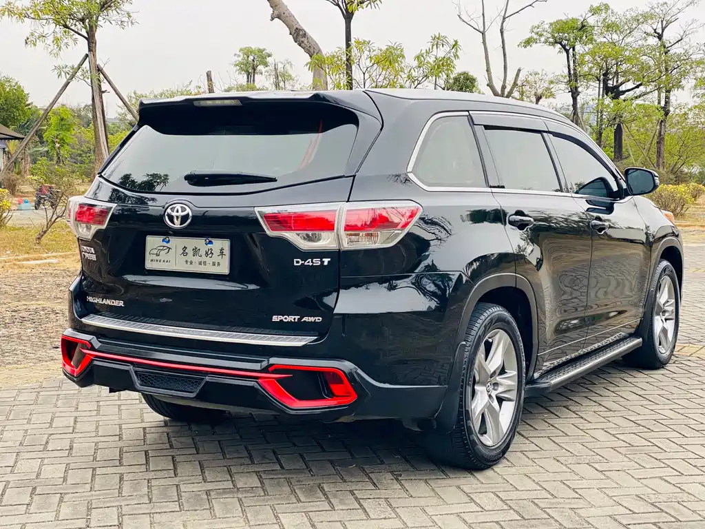 TOYOTA HIGHLANDER 2017