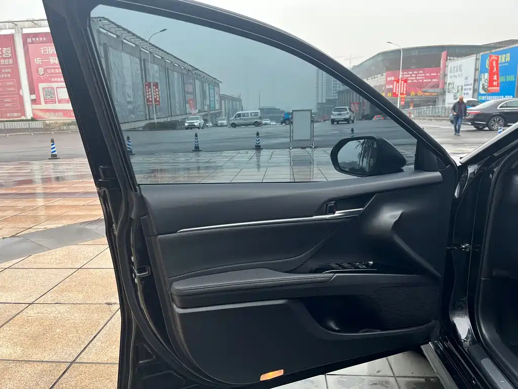 TOYOTA CAMRY 2022