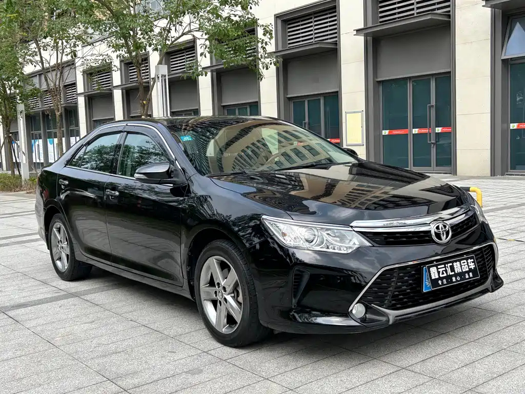 TOYOTA CAMRY 2017