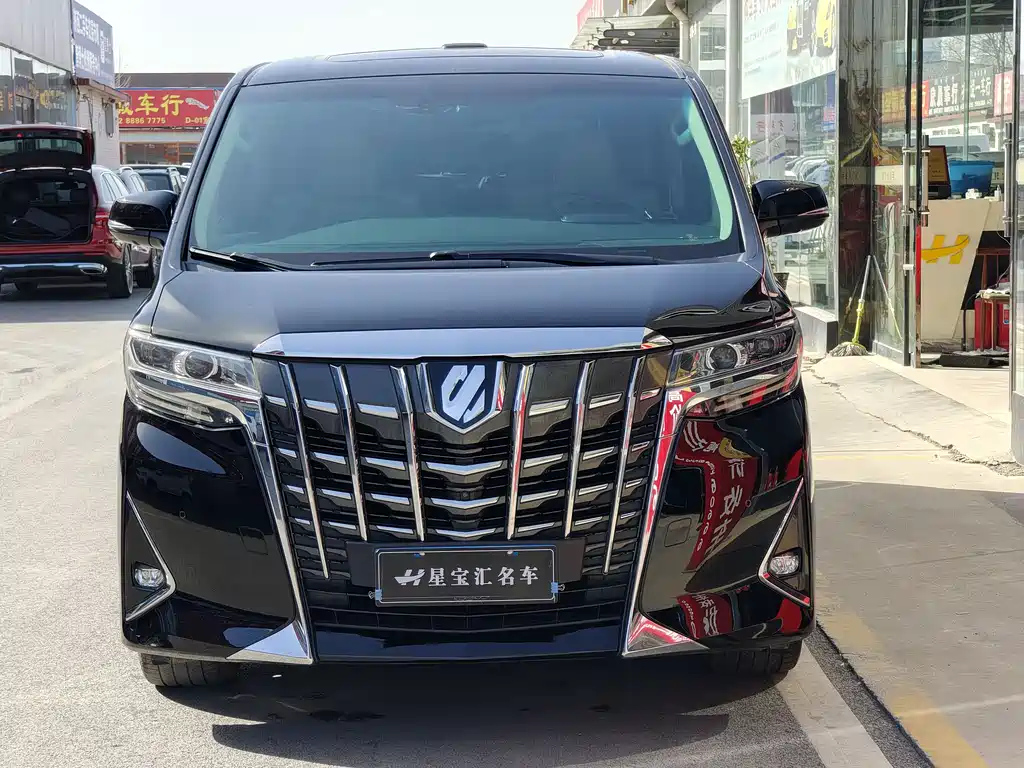 TOYOTA ALPHARD 2018