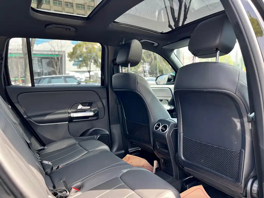 MERCEDES BENZ GLB 2022