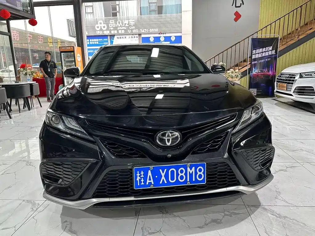 TOYOTA CAMRY 2022