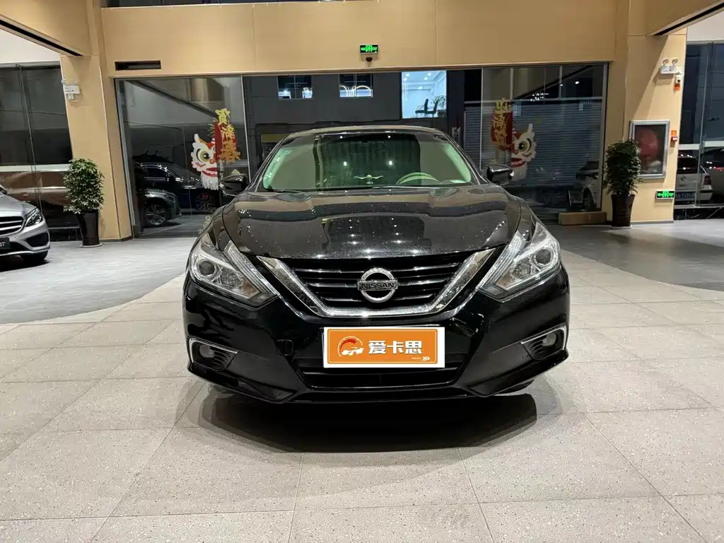 NISSAN TEANA 2018