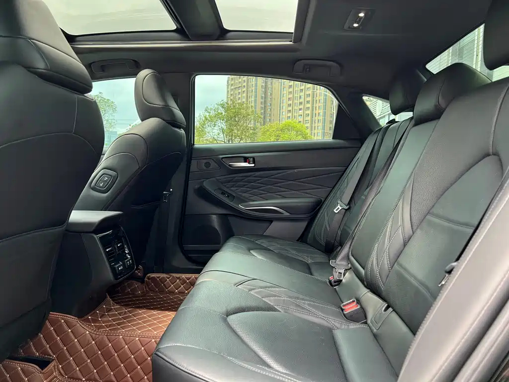 TOYOTA AVALON 2020