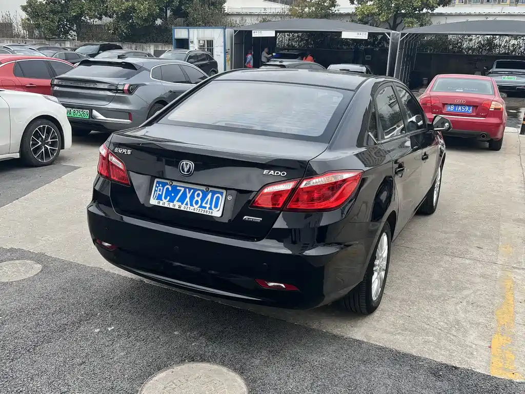 CHANGAN EADO 2012