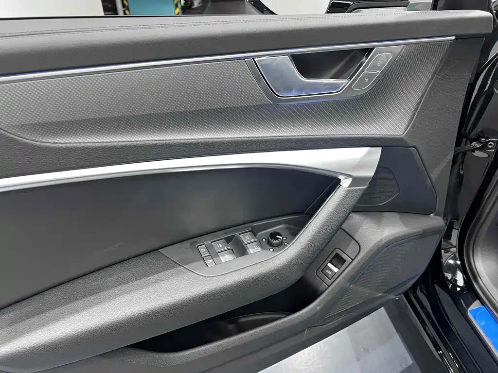 AUDI A6L 2024