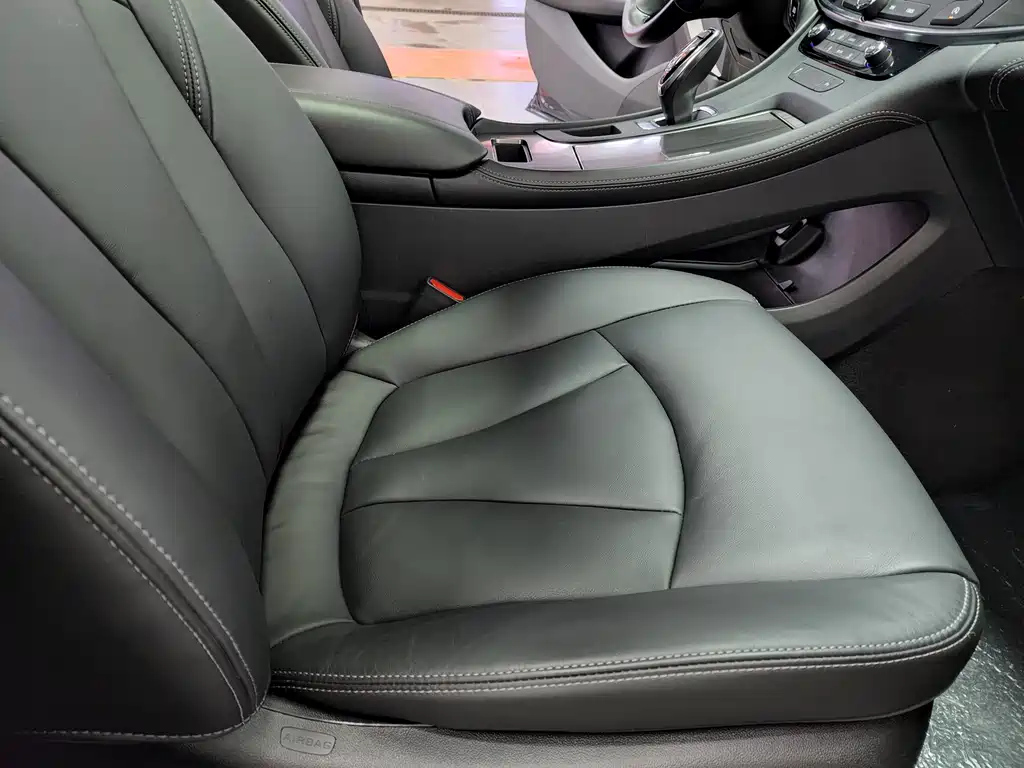 BUICK LACROSSE 2021