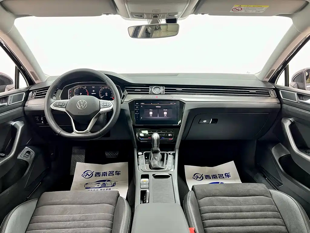 VOLKSWAGEN MAGOTAN 2022