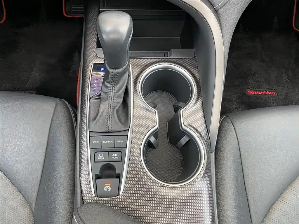 TOYOTA CAMRY 2022