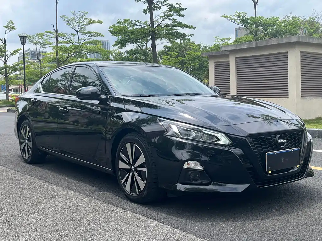 NISSAN TEANA 2021