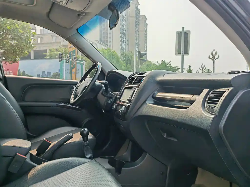 KIA SPORTAGE 2010