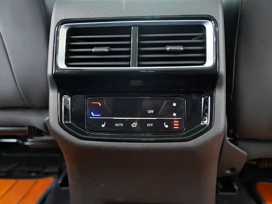 VOLKSWAGEN TOURAN 2021