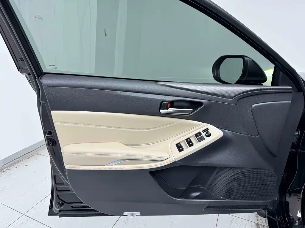 TOYOTA AVALON 2021