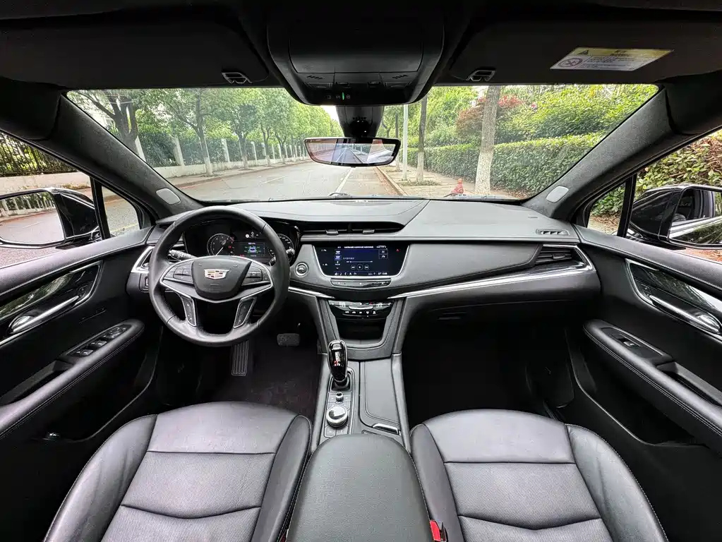 CADILLAC XT5 2023