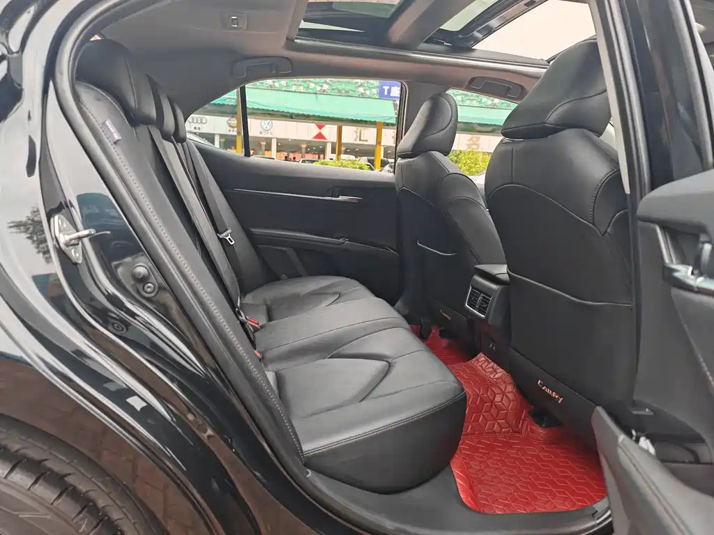 TOYOTA CAMRY 2022