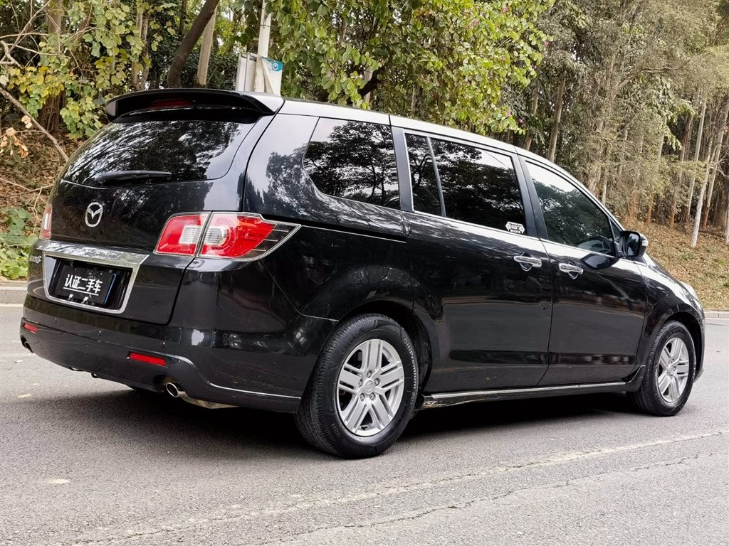 MAZDA 8 2011