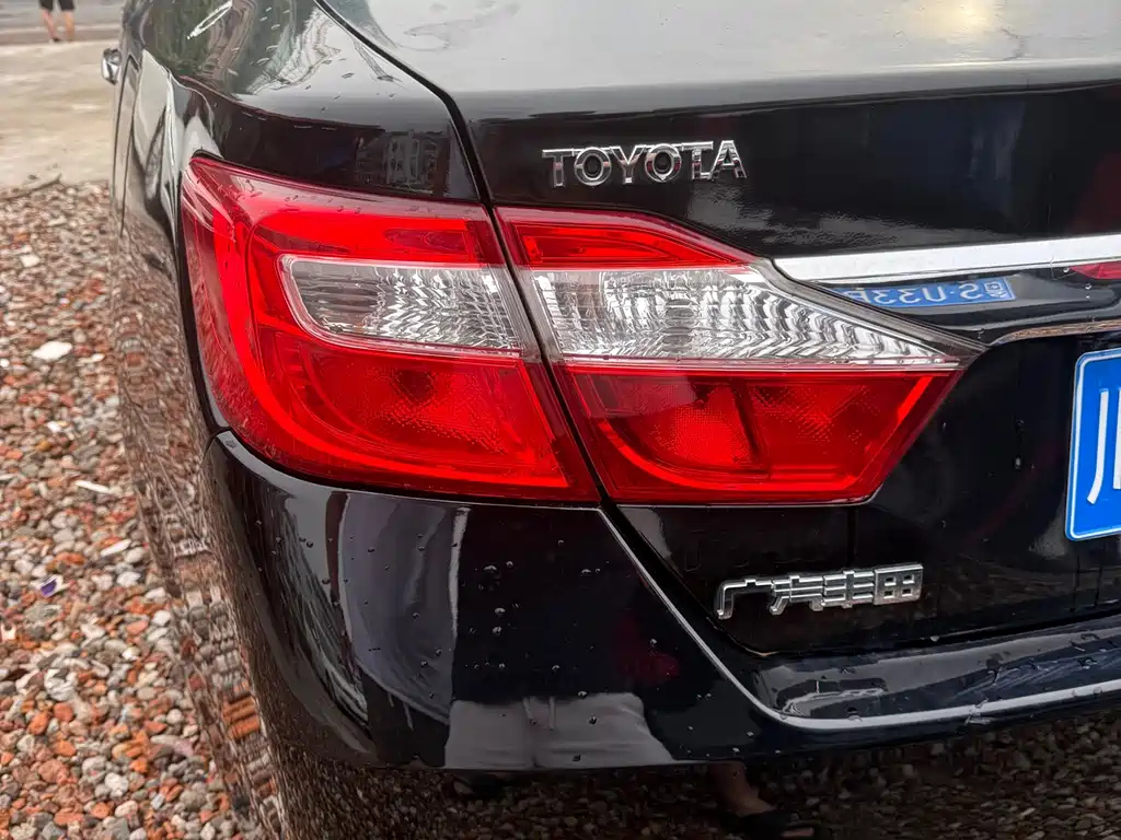 TOYOTA CAMRY 2012