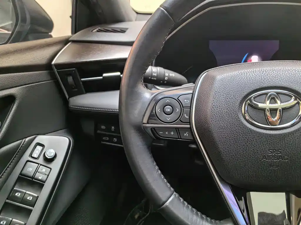 TOYOTA AVALON 2021