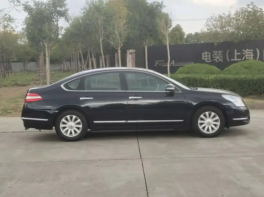 NISSAN TEANA 2009