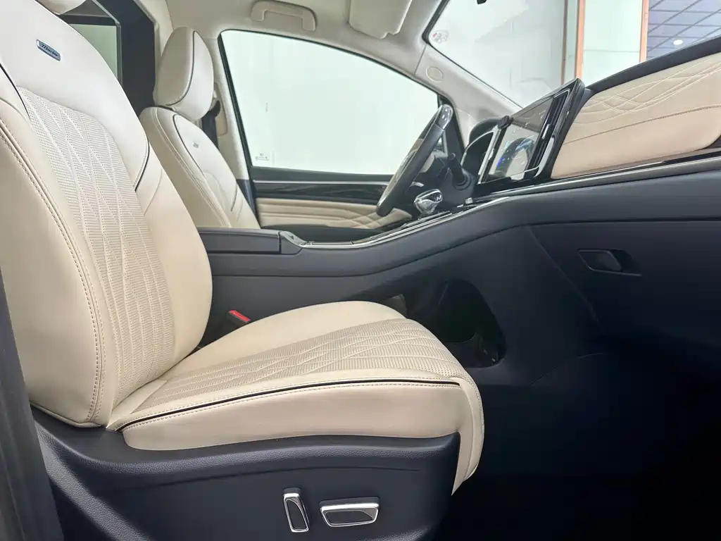 TRUMPCHI M8 2022