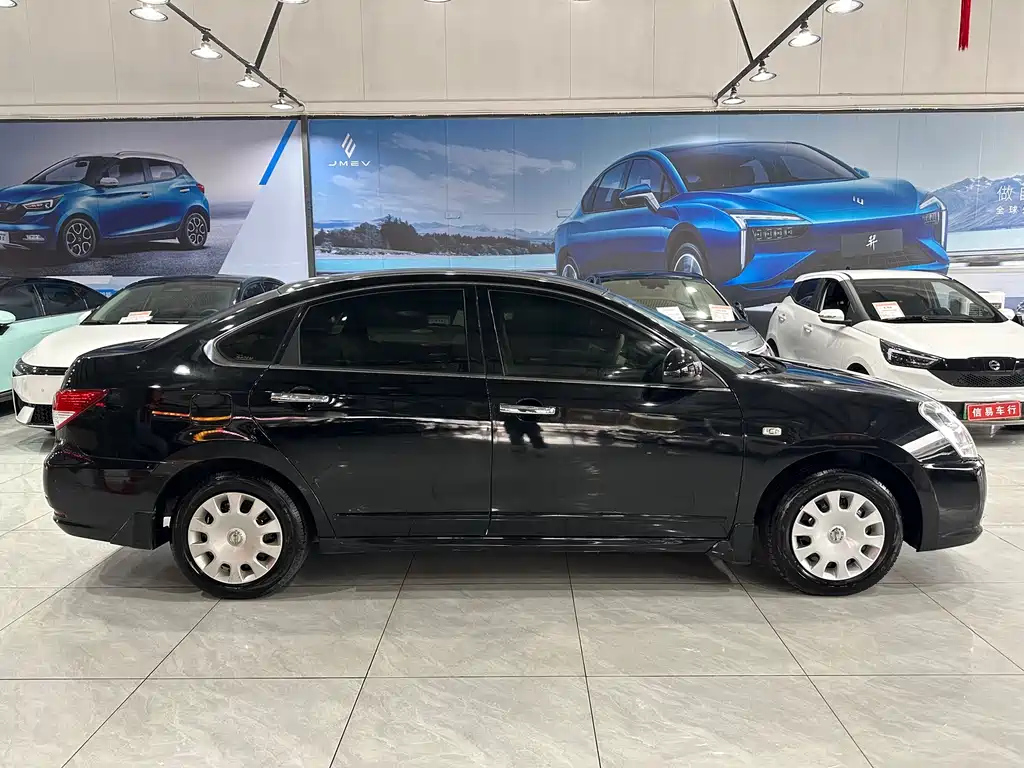 NISSAN SYLPHY 2017