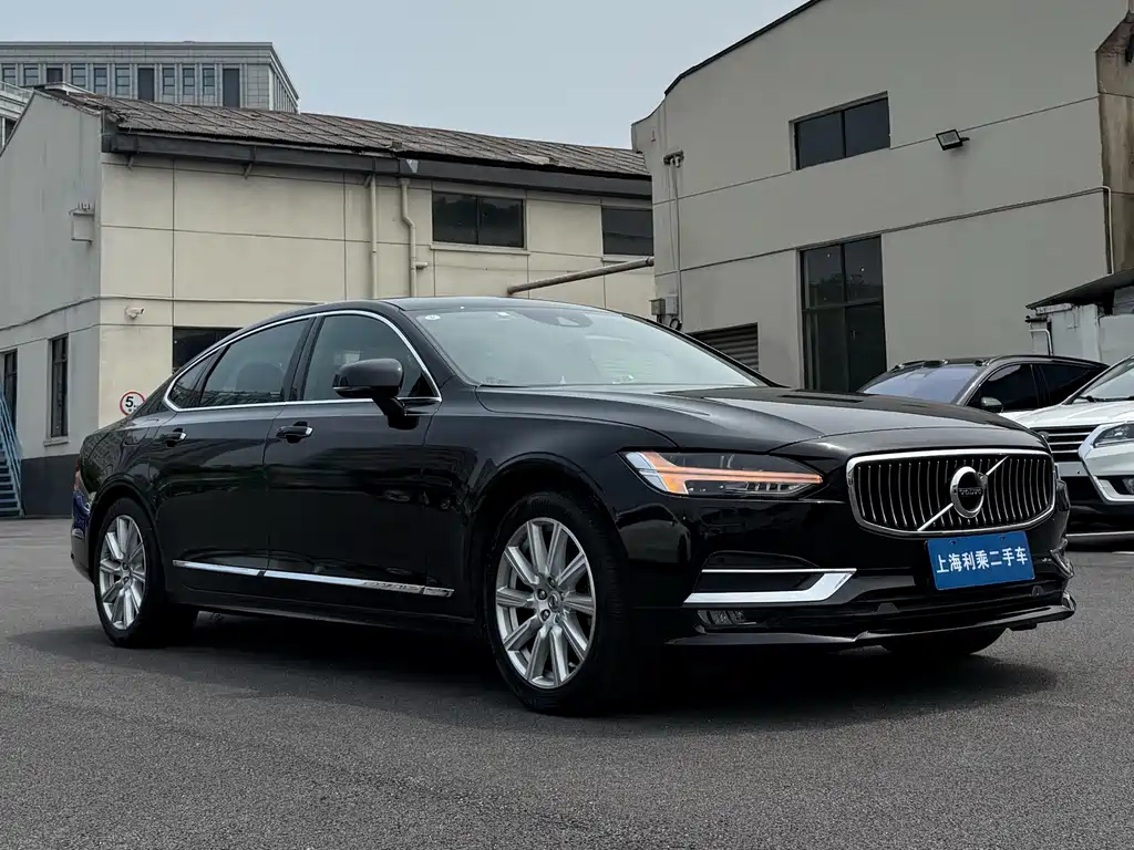 VOLVO S90 2020