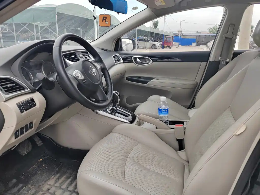 NISSAN SYLPHY 2018