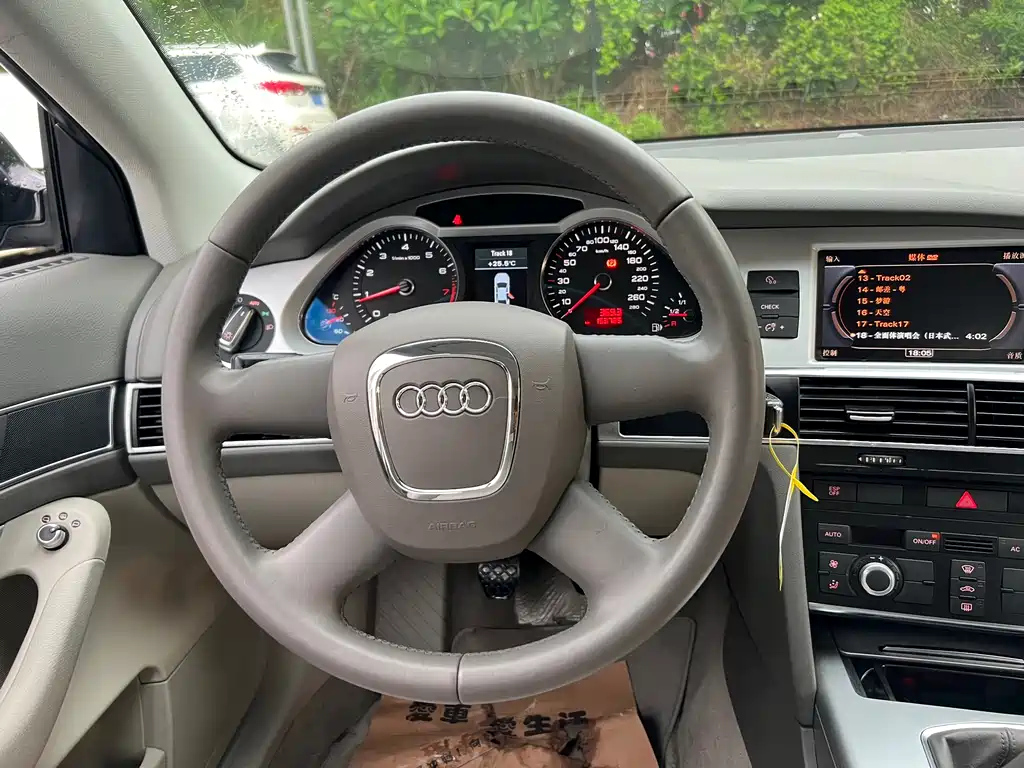 AUDI A6L 2011