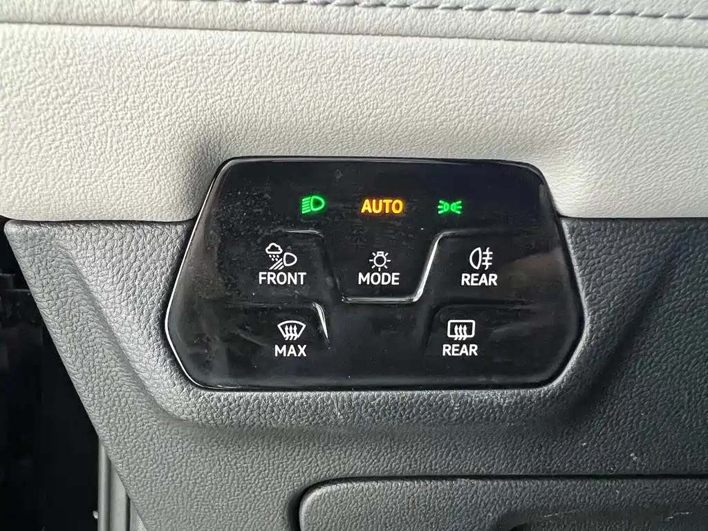VOLKSWAGEN TOURAN 2022
