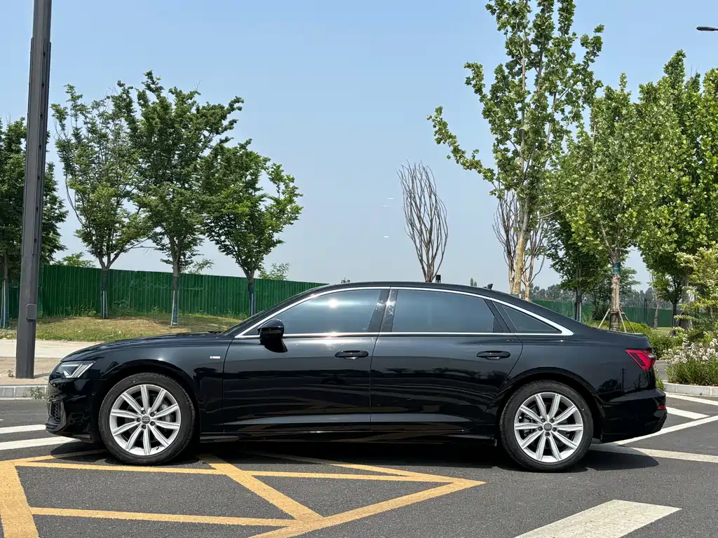 AUDI A6L 2022
