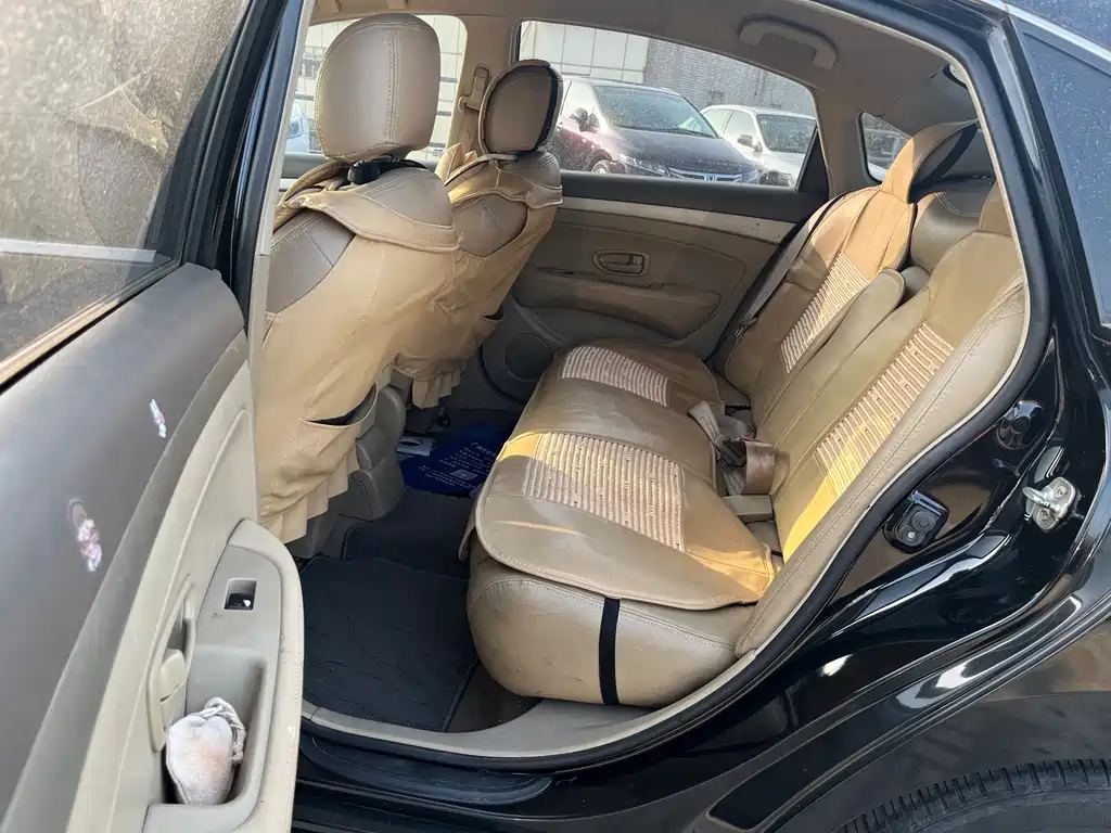 NISSAN SYLPHY 2015