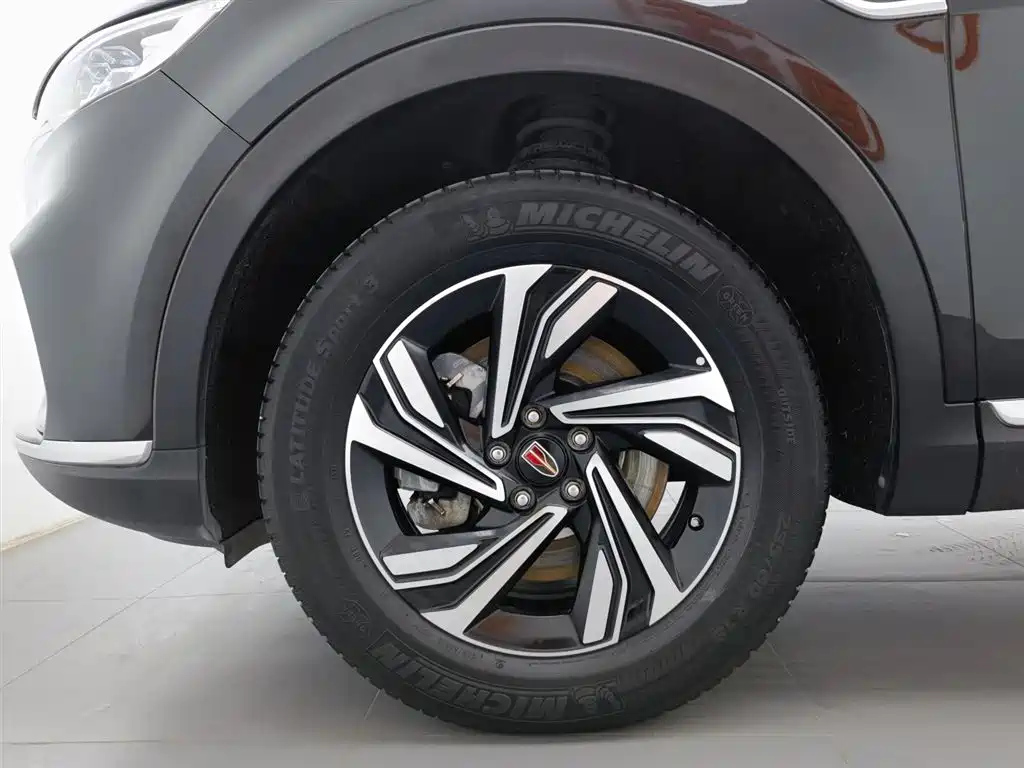 HONGQI HS5 2022