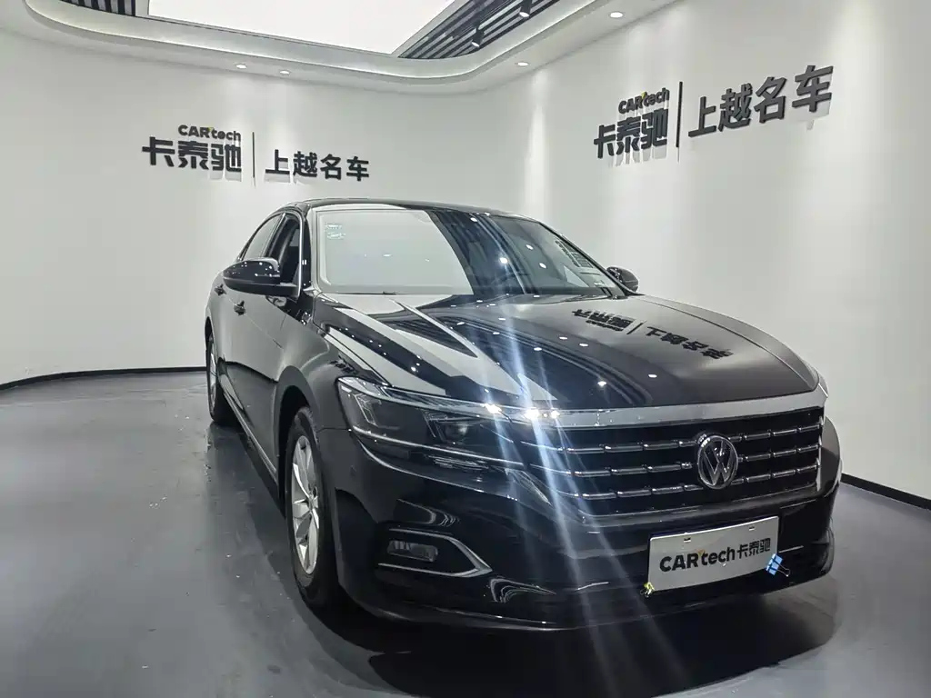 VOLKSWAGEN PASSAT 2020
