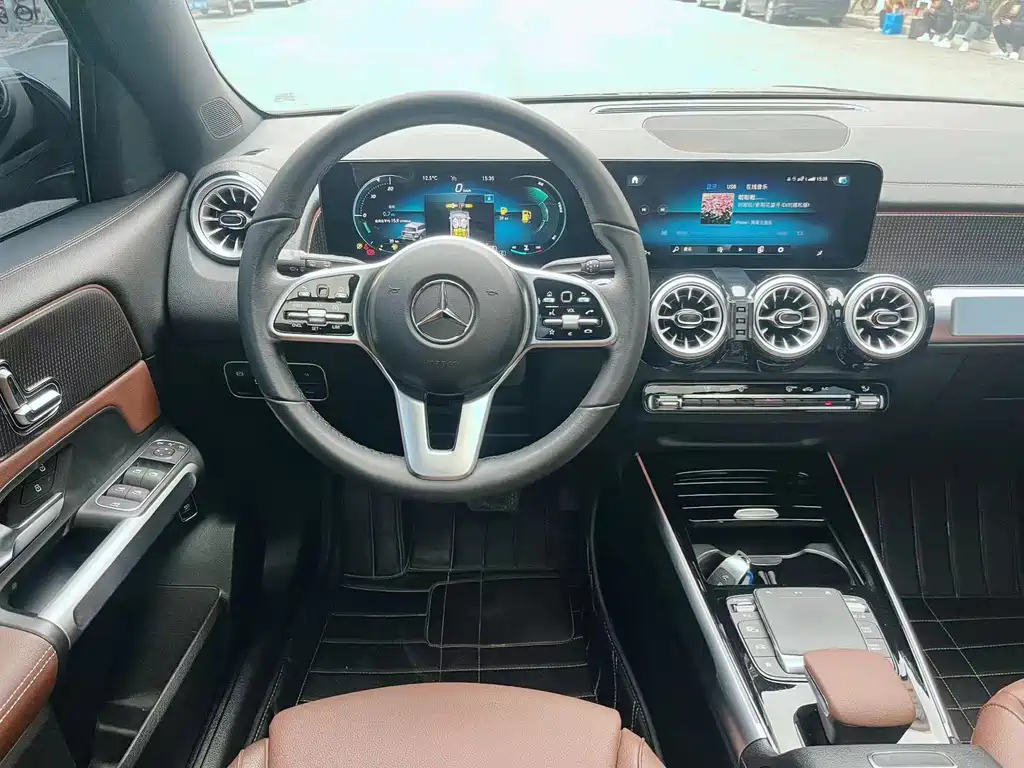 MERCEDES BENZ GLB 2022
