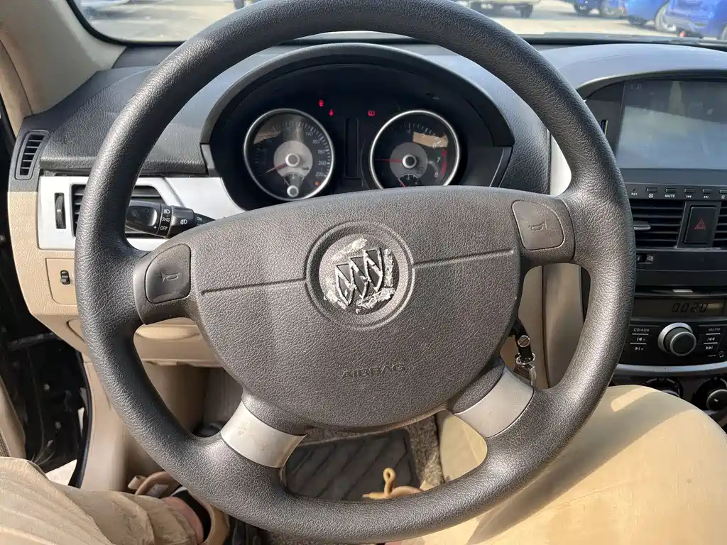 BUICK EXCELLE 2011