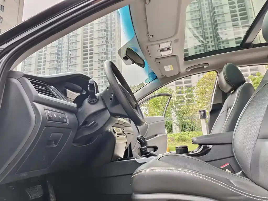HYUNDAI MISTRA 2020