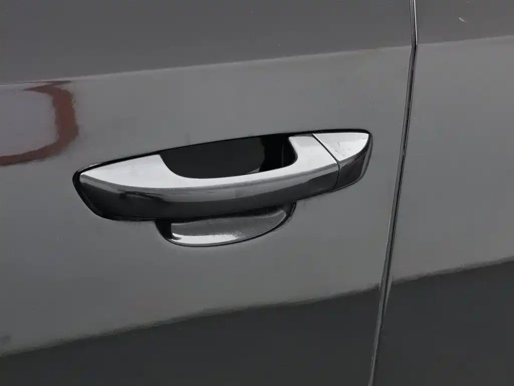 VOLKSWAGEN PASSAT 2014