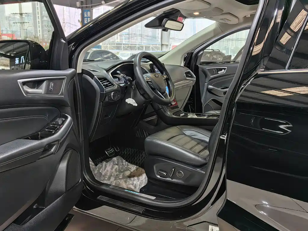 FORD EDGE 2021