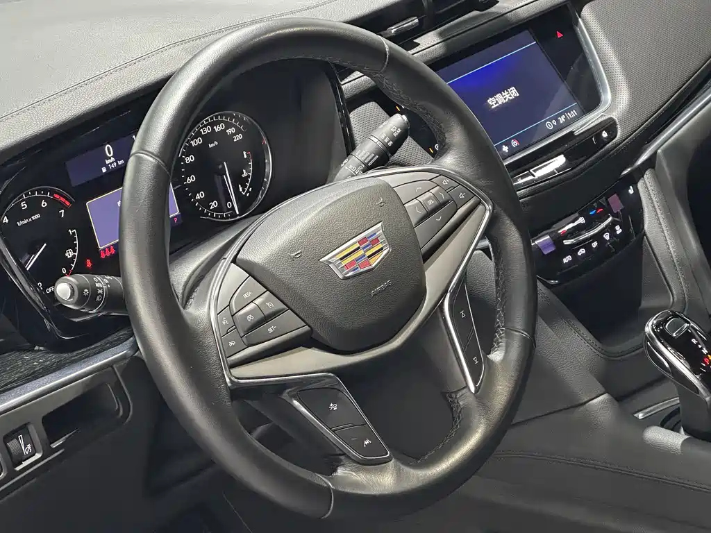 CADILLAC XT5 2022