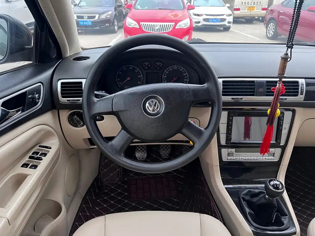 VOLKSWAGEN OTHER 2010