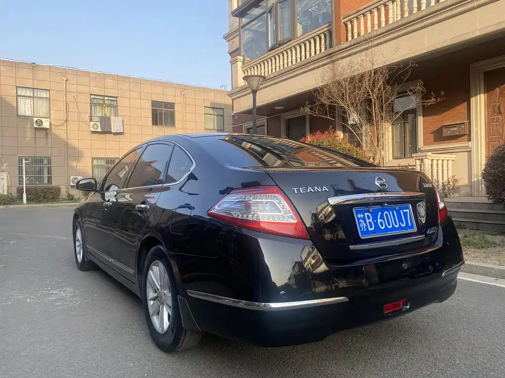 NISSAN TEANA 2012
