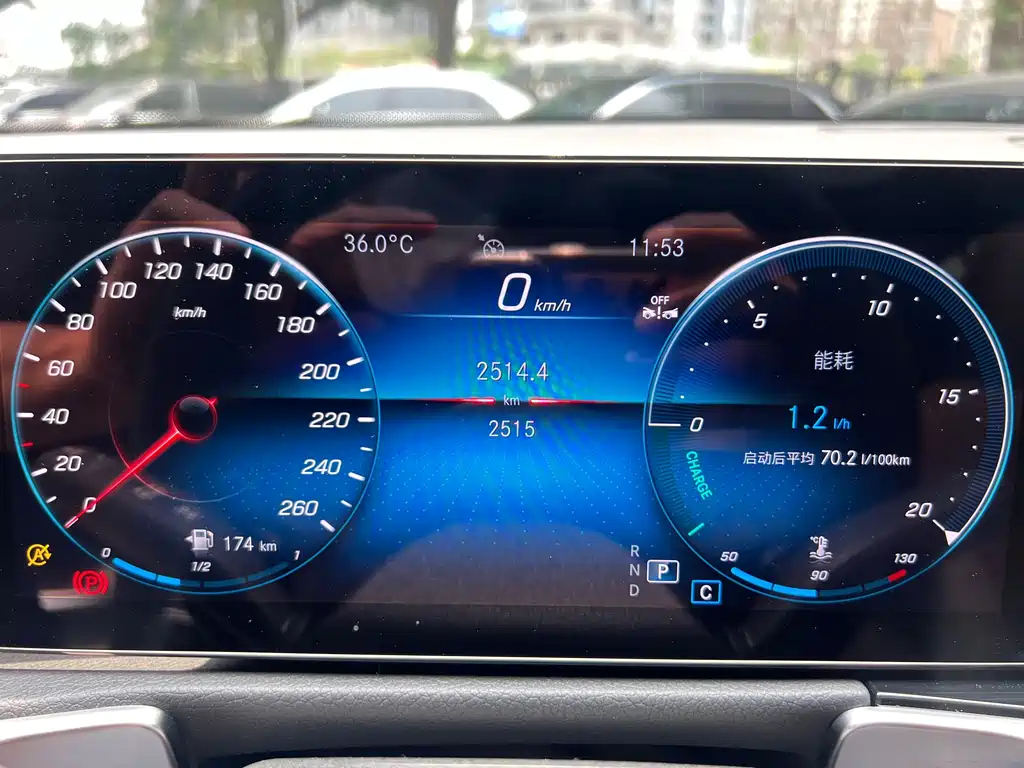 MERCEDES BENZ GLB 2023